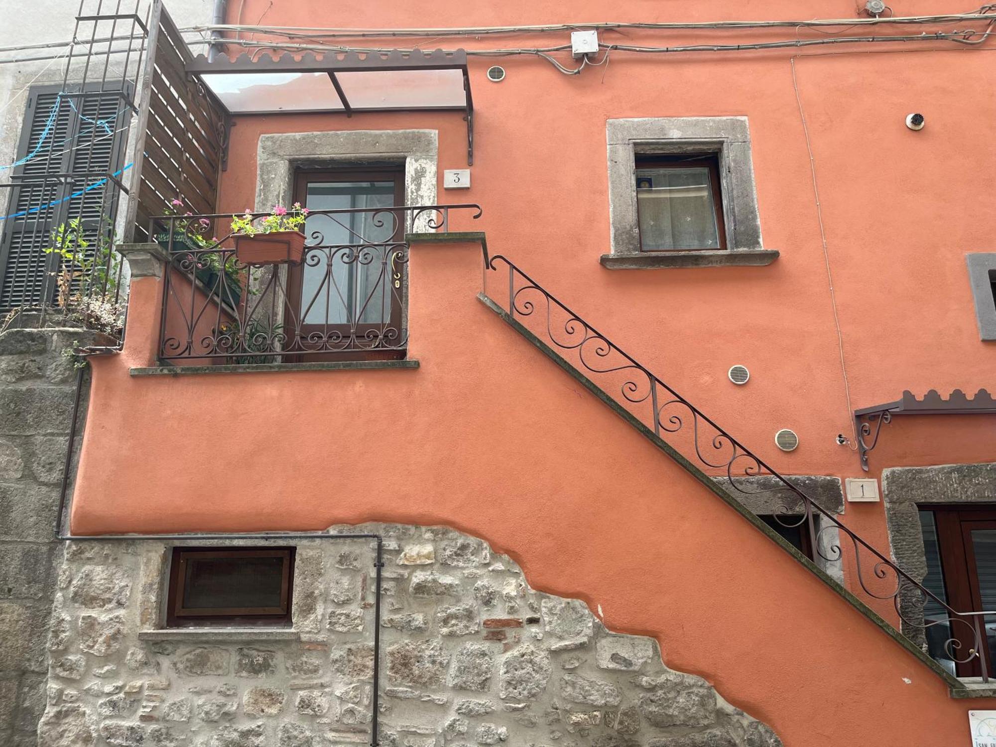 Domus Tuscia Apartments San Faustino Guesthouse Viterbo Exterior photo